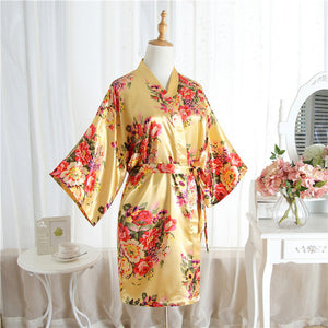 Women Silk Satin Wedding Bride Bridesmaid Robe Floral Bathrobe Short Kimono Robe Night Robe Bath Robe Fashion Dressing Gown R103